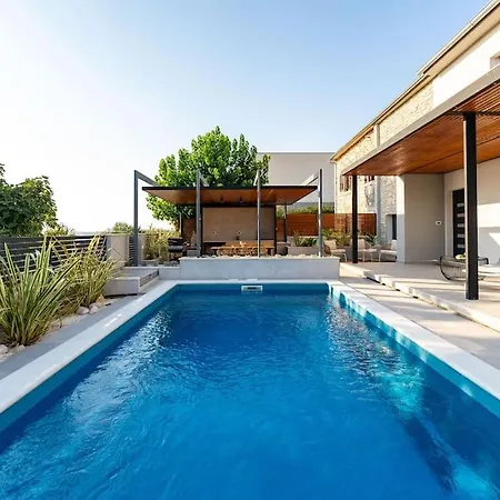 شقة The Light On The Hill - 80m2 Luxury With Private Pool *