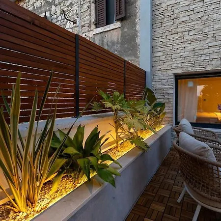 The Light On The Hill - 80m2 Luxury With Private Pool Apartamento *