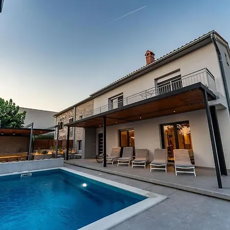 شقة The Light On The Hill - 80m2 Luxury With Private Pool *