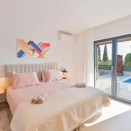 Apartamento The Light On The Hill - 80m2 Luxury With Private Pool Vinkuran