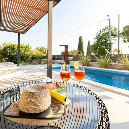 Appartement The Light On The Hill - 80m2 Luxury With Private Pool *