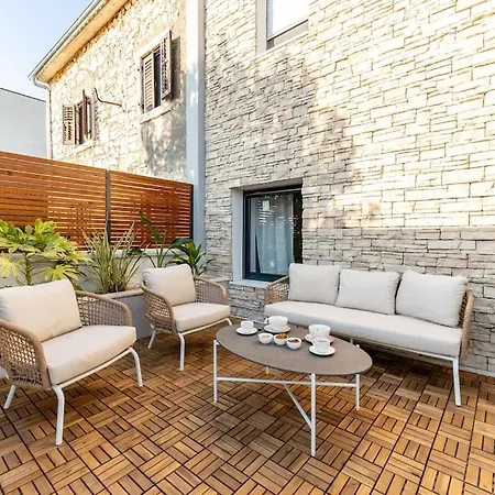 The Light On The Hill - 80m2 Luxury With Private Pool * Vinkuran